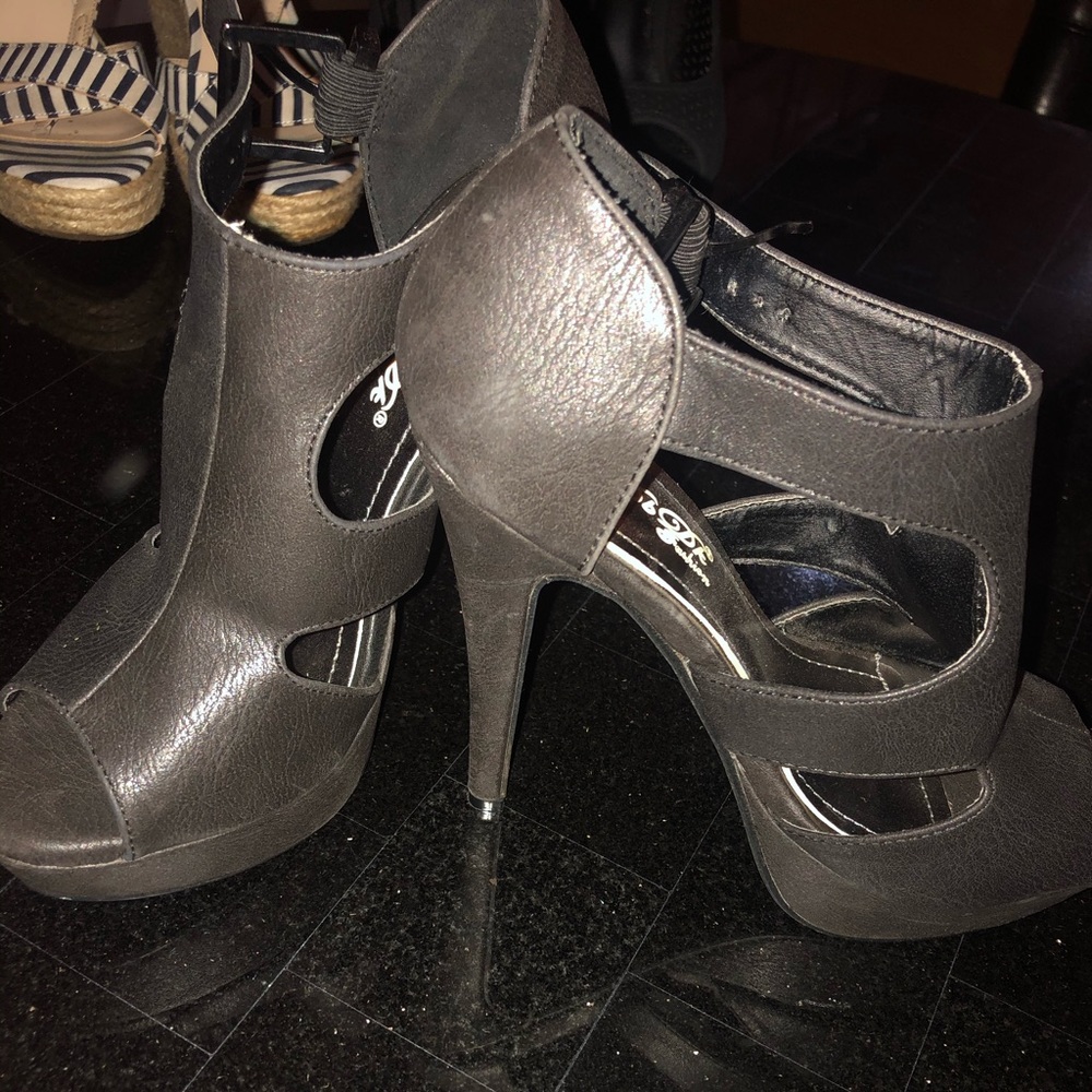 Black heels